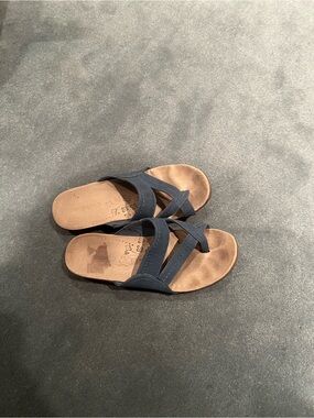 Women's Navy Casual Slip-On Sandals